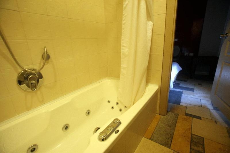 Ophir Hotel เทลอาวีฟ ห้อง รูปภาพ